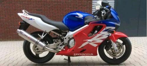 Honda cbr 600f  inclusief Motorpak en 2 Helmen.