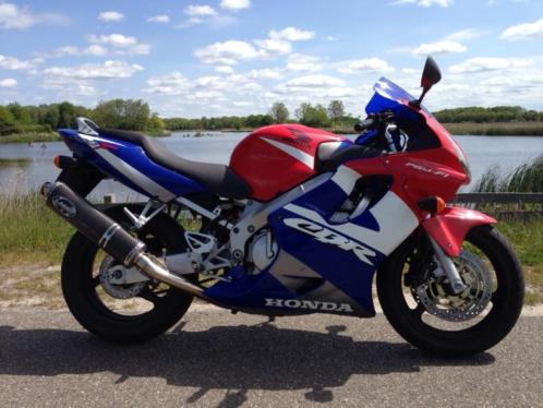 Honda CBR 600F Sport 2001 (CBR 600 F4i) 600 F PC35.