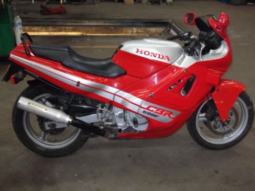 Honda CBR 600f super sport 