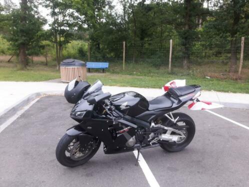 Honda CBR 600RR (geen - R6 cbr1000rr r1 gsxr)