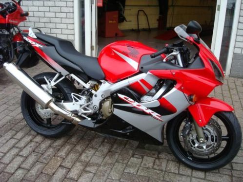 Honda CBR600F CBR 600 sport  toer (bj 2005)