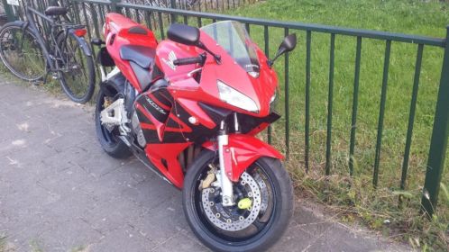 HONDA CBR600RR 2004 met LASER extreme.. Let OP