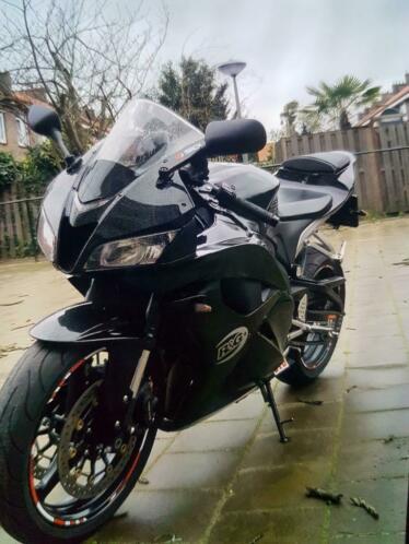 HONDA CBR600RR 2010 (15760 km)