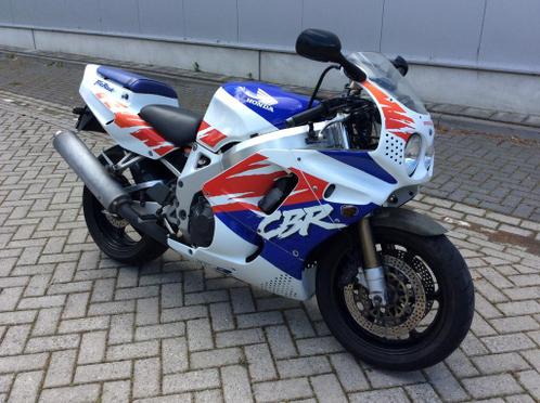 Honda CBR900RR Fireblade 1992 model