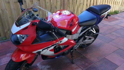 Honda cbr900rr-fireblade