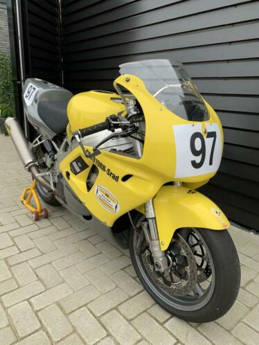 Honda cbr900rr fireblade racer