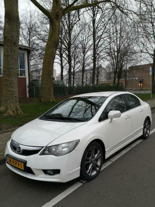 Honda Civic 1.3 Vtec Hybrid 4DR BRUIN LEER