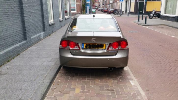 Honda Civic 1.3 Vtec Hybrid 4DR C-tr. 2008 Grijs, 72.000km
