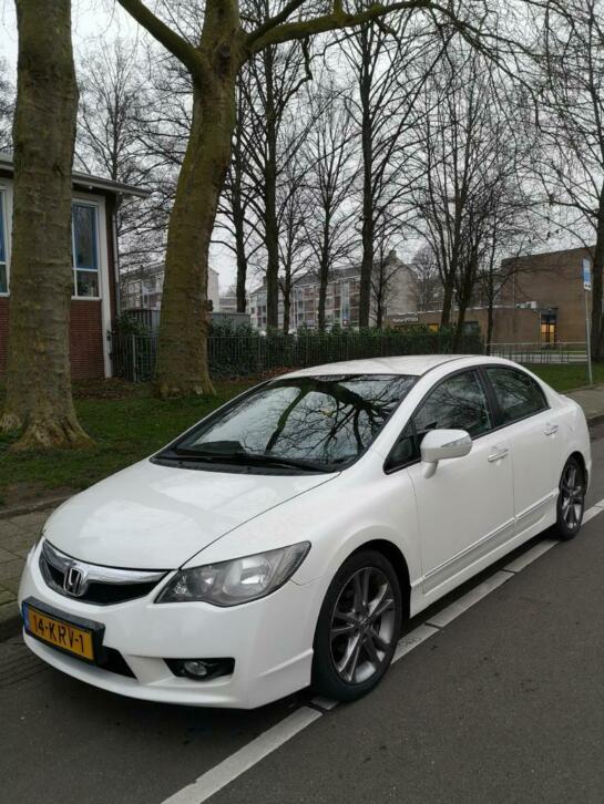 Honda Civic 1.3 VTEC HYBRID 4DR C-TR Bruin Leer