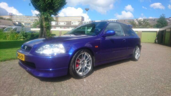 Honda Civic 1.4 I 1998 Blauw EJ9 EJEK Schade auto  donor