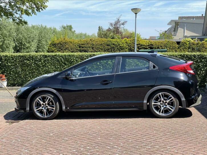 Honda Civic 1.4 I 5DR 2013 Zwart