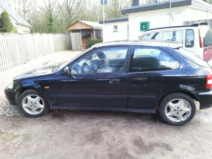 Honda Civic 1.4 I City 2000 Zwart