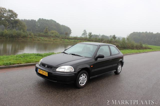 Honda Civic 1.4i S 3-deurs 148dkm nieuwe apk black trekhaak inruil mogelijk 