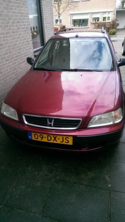 Honda Civic 1.5 I Aerodeck Vtec-E 2000 Rood