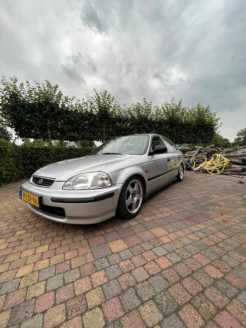 Honda Civic 1.5 I LS SDN Vtec-e 1996 Grijs