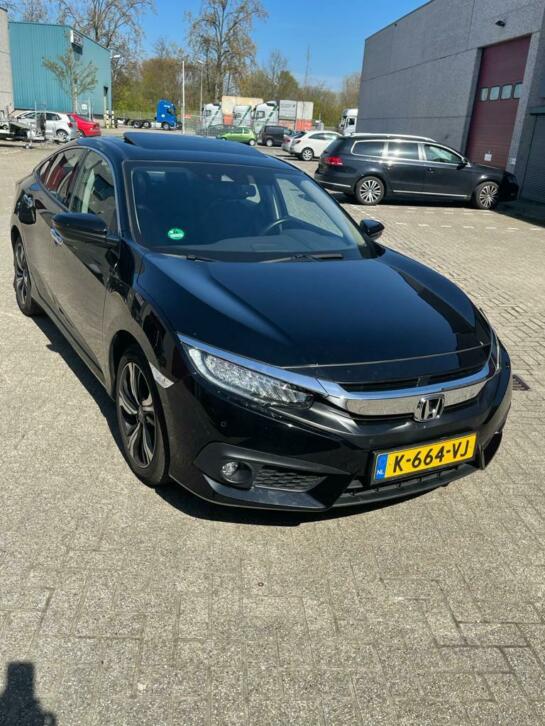 Honda Civic 1.5 vvt-c 182 pk-opendak-leer-led-auto-42620 km