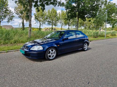 Honda Civic 1.5I Vtec-E Blauw, met Nieuwe APK 