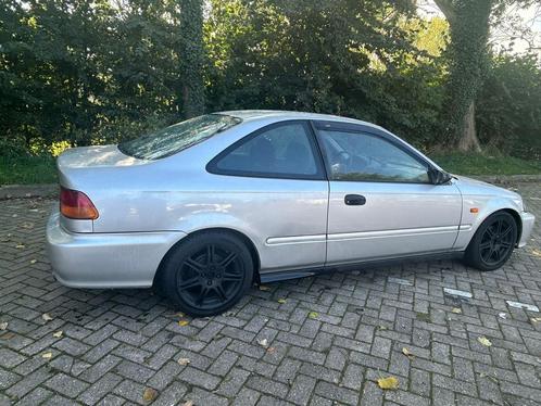 Honda Civic 1.6 I Coupe LS 1999 Grijs