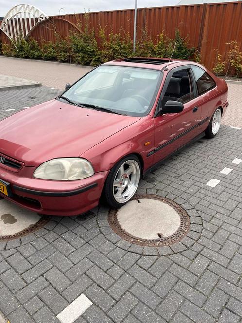 Honda Civic 1.6 I Coupe LS SRS 1996 Rood