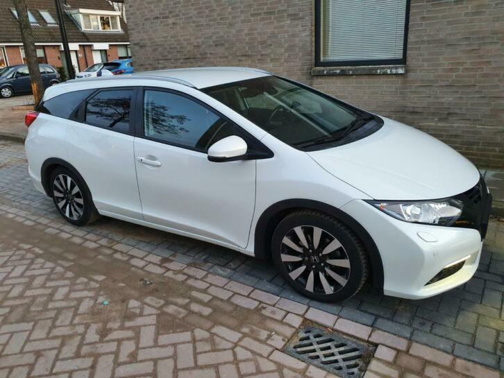 Honda Civic 1.6D 88KW Tourer Executive 2014 Wit