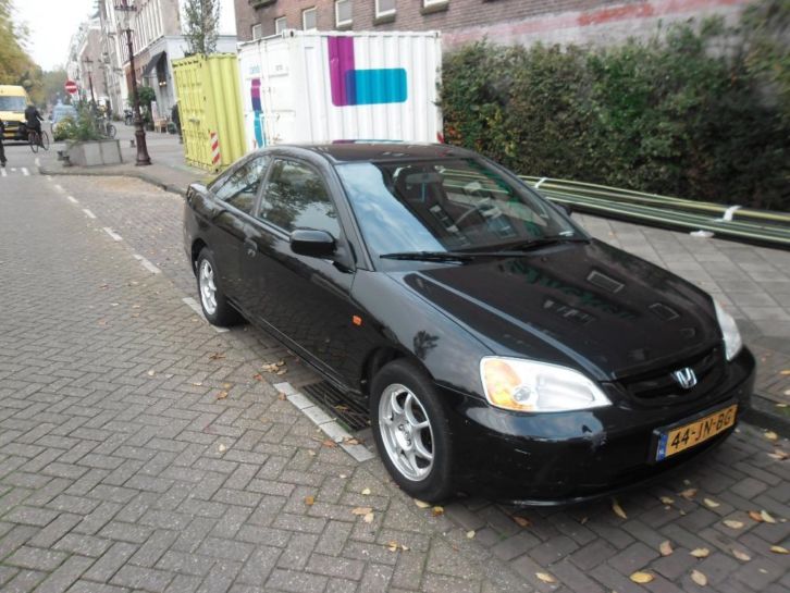 Honda Civic 1.7 I Coupe LS Airco 2002 Zwart 