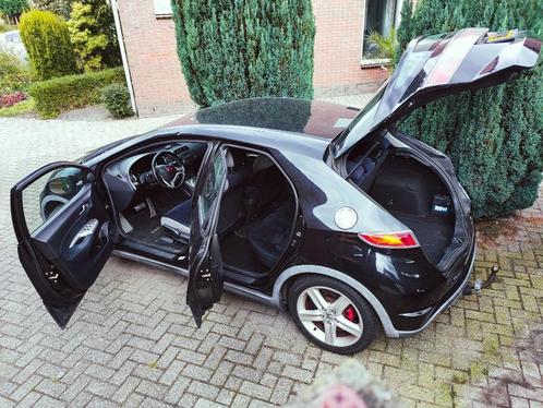 Honda Civic 1.8  Motor loopt goed, schakelt niet APK 07 x2725