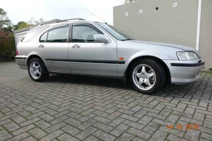 Honda Civic 1.8 VTi Aerodeck Station