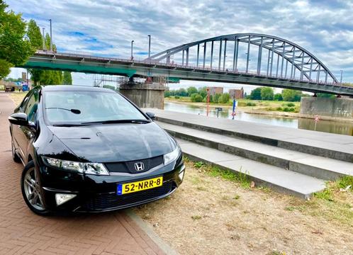 Honda Civic i-VTEC 1.8 I 5DR AUTOMAAT 2010 Zwart