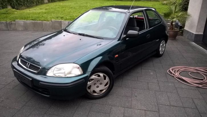 Honda Civic, in mooie staat en pas op APK geweest.