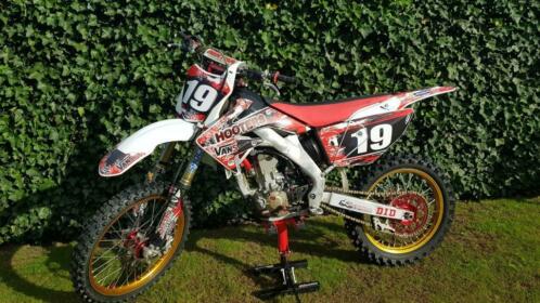 Honda CRF 250 R  elek start  bomvol special parts