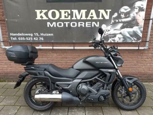 HONDA CTX 700 N DCT ABS (bj 2016) lichte schade