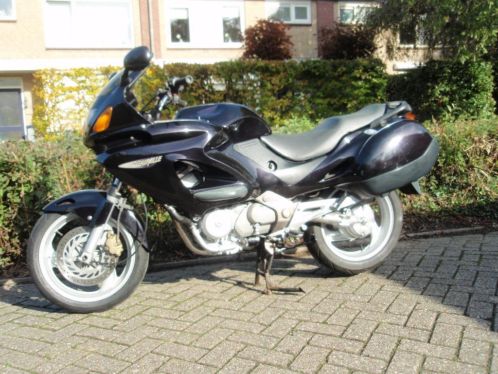 Honda Deauville 650 Mooi motor toer Woon werk verkeer Motor