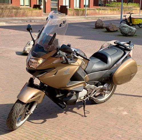 Honda Deauville NT 700, 2007, Bagster zadel, cruise controle