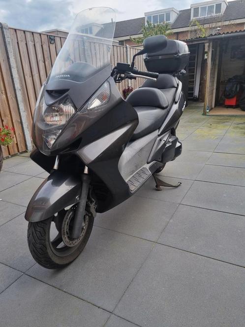 Honda (FJS400D) Silverwing geschikt voor A2 rijbewijs