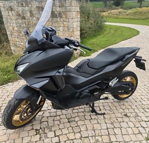 Honda Forza 750 DCT 2024 (NSS750)