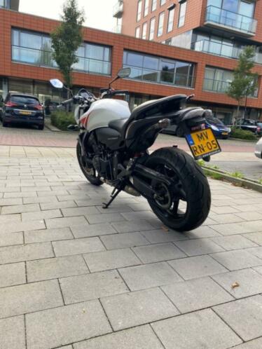 Honda Hornet CB600 -