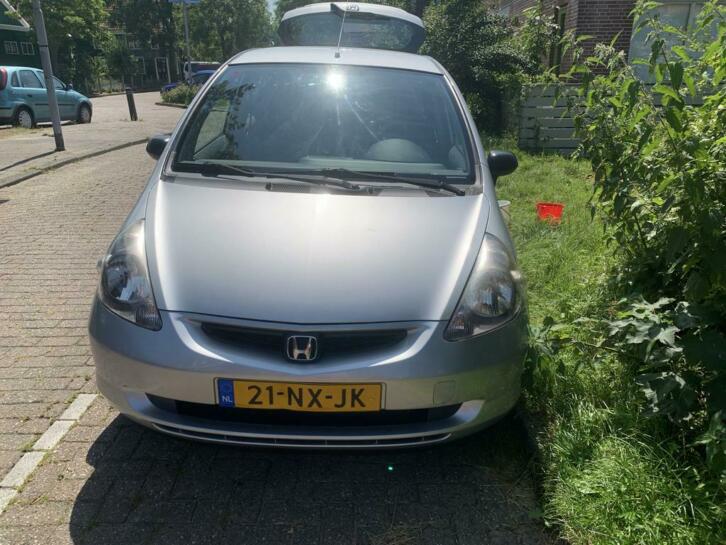 Honda Jazz 1.2 I S 2004 70.500km trekhaak nieuwe apk.