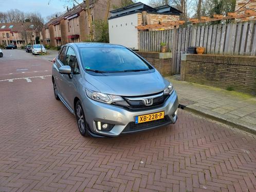 Honda Jazz 1.3 I-vtec 102pk CVT 2016 Grijs nette auto