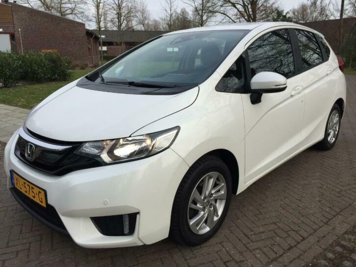 Honda Jazz 1.3 VTEC 102 PK PDCCRUISENAVIDAB. MOET WEG