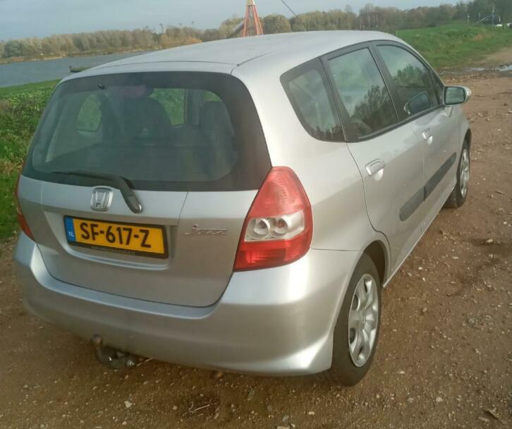 Honda Jazz 1.4 CVT 2006 Grijs AUTOMAT