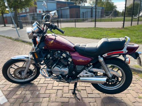 Honda Magna V30 500cc