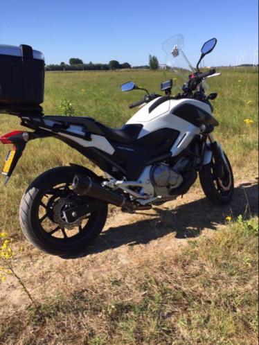 Honda nc 700 x led,spots,topkoffer, navi, handvatverwarming