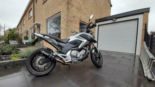 Honda NC 700 XA met extra accessoires