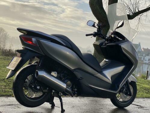 HONDA NSS 300 FORZA ABS - showroomstaat