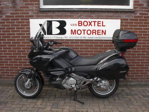 HONDA NT 700 V DEAUVILLE C-ABS (bj 2006) VERKOCHT