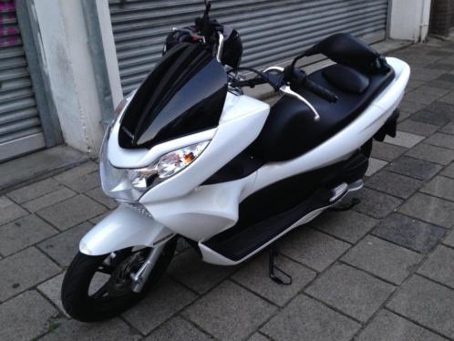 Honda PCX 125cc 4600km z.g.a.n.