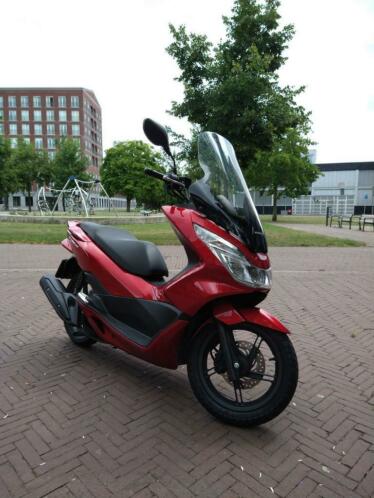 Honda pcx 150 2017 (14-12-2017) met garantie tot 19-02-2021