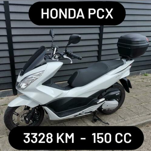 Honda PCX 150 CC weinig KM in nieuwstaat Wit