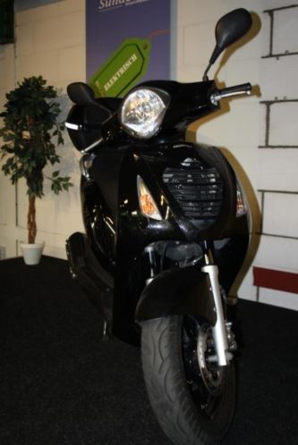 Honda PSI motorscooter 125cc