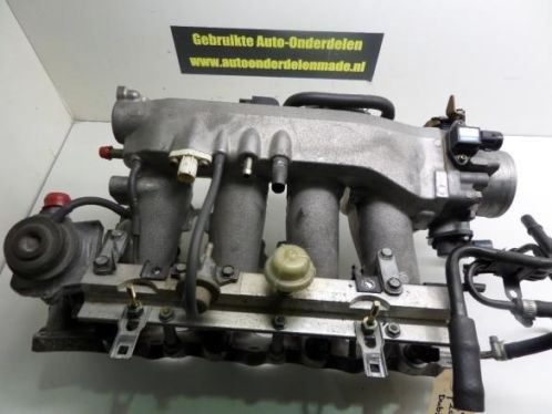 Honda S2000 F20C2. Inlaatspruitstuk Injector Injectorrail